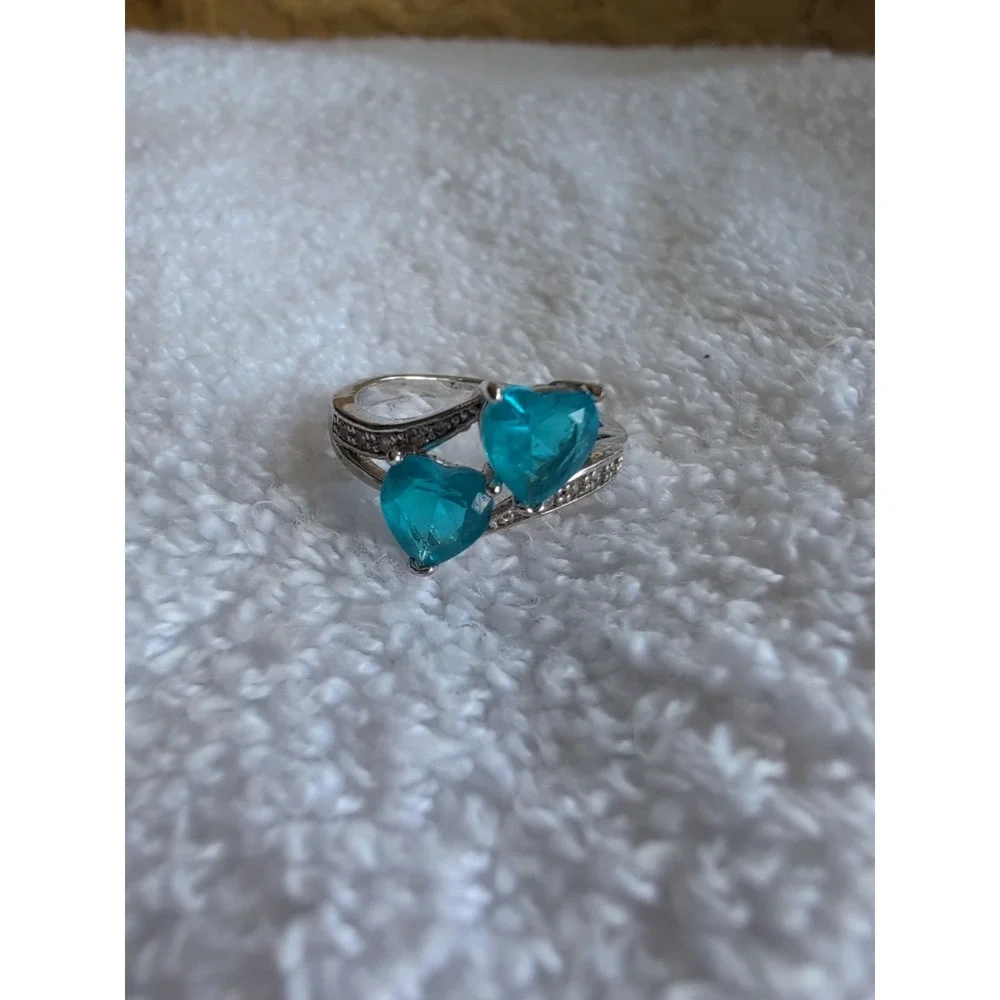 BLUE HEART STONES DIAMOND ACCENT 925 STAMPED PLATED ring size‎ 8